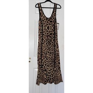 Dolce & Gabbana Leopard Print Fitted Dress